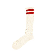 Rototo 'Two Stripes Low Raw' Socks - Ecru/Red